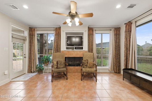 409 Austin Village Boulevard, Lafayette, LA 70508