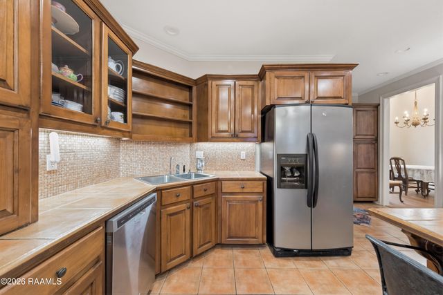 409 Austin Village Boulevard, Lafayette, LA 70508