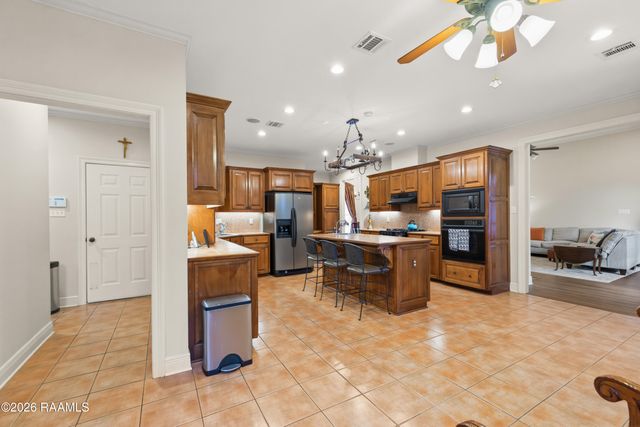 409 Austin Village Boulevard, Lafayette, LA 70508