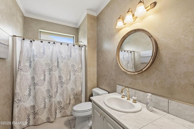 409 Austin Village Boulevard, Lafayette, LA 70508