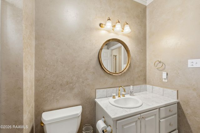 409 Austin Village Boulevard, Lafayette, LA 70508