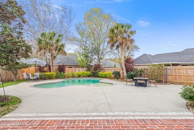 409 Austin Village Boulevard, Lafayette, LA 70508