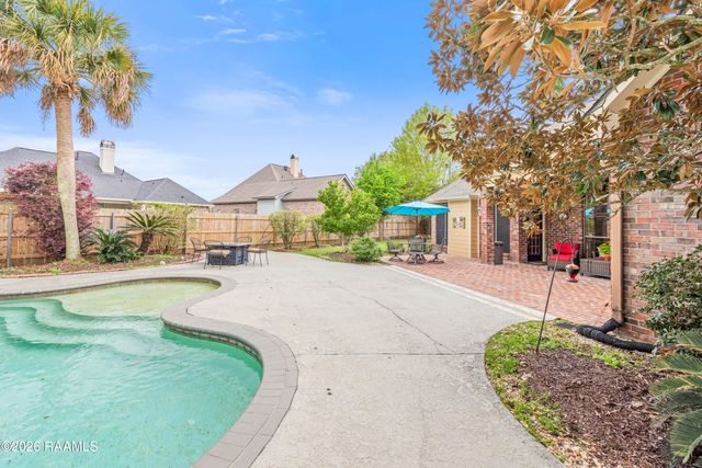 409 Austin Village Boulevard, Lafayette, LA 70508