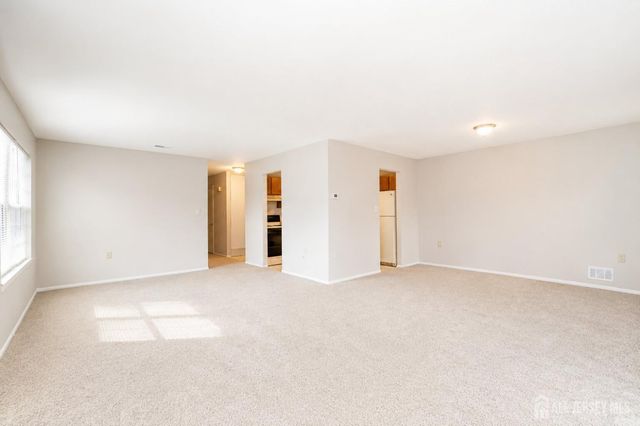 29 Lindsey Circle, Old Bridge, NJ 08857