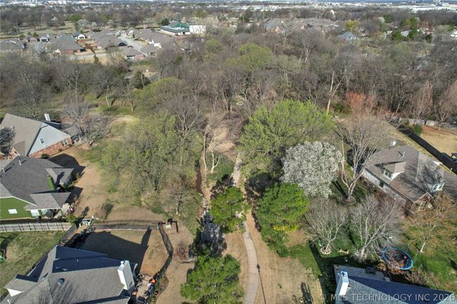 3033 W Oakland Street, Broken Arrow, OK 74012