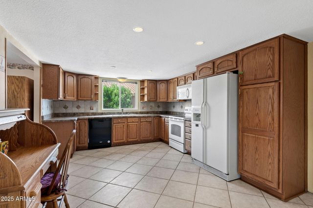1009 LEISURE WORLD --, Mesa, AZ 85206