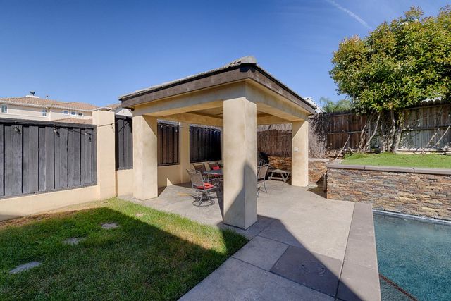 7732 Tennis Ct, Antelope, CA 95843