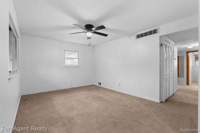 8026 Robert Street, Taylor, MI 48180