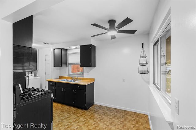 8026 Robert Street, Taylor, MI 48180