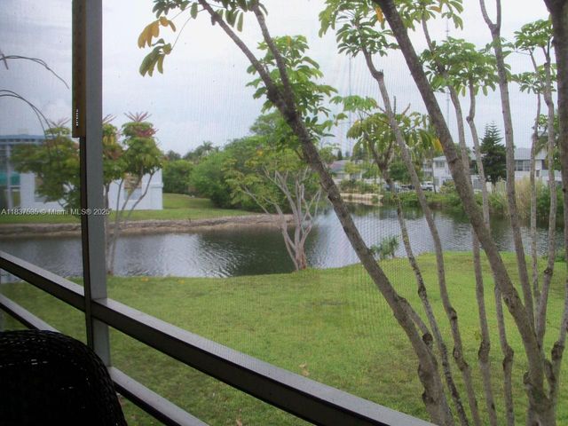 165 NE 203rd Ter 31, Miami Gardens, FL 33179
