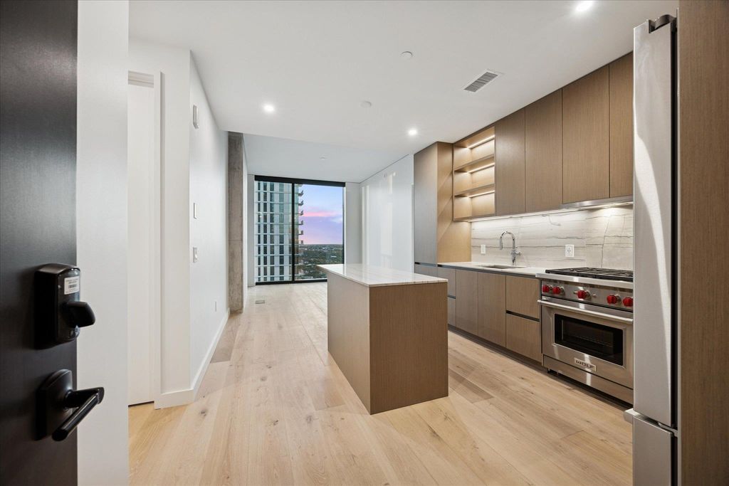 610 Davis ST 3204, Austin, TX 78701