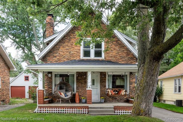 4274 Linda Court, Waterford, MI 48329