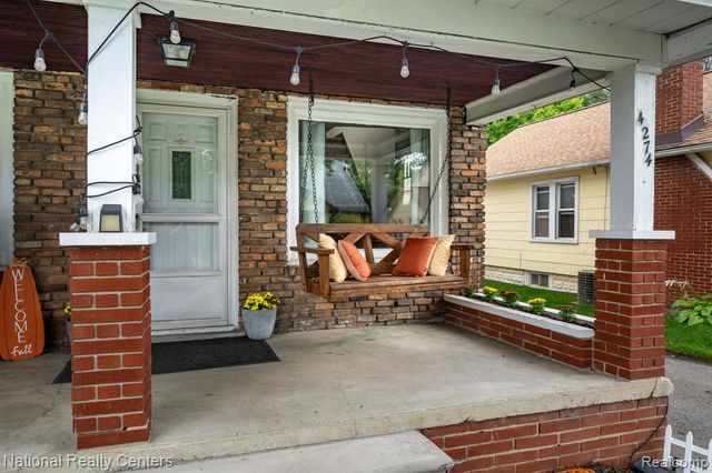 4274 Linda Court, Waterford, MI 48329