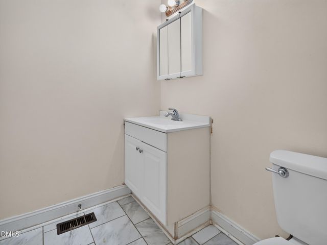 308 Pennsylvania Avenue, Fayetteville, NC 28301