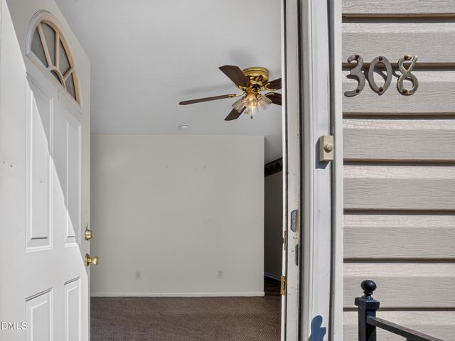 308 Pennsylvania Avenue, Fayetteville, NC 28301