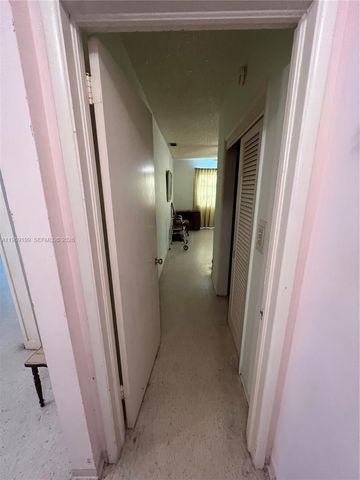 812 Columbus Blvd, Coral Gables, FL 33134