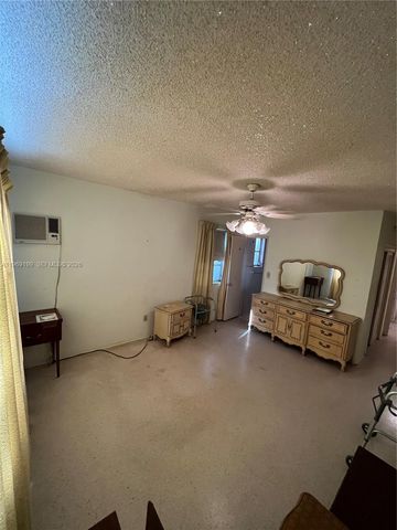 812 Columbus Blvd, Coral Gables, FL 33134