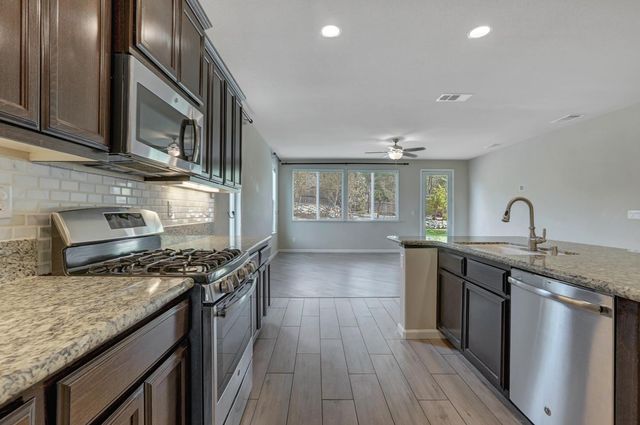 21631 Cascade Crossing Rd, Grass Valley, CA 95949