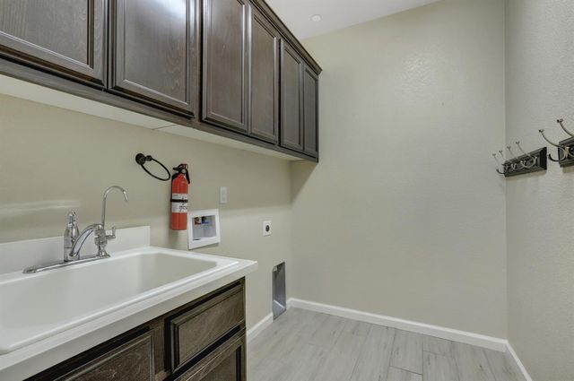 21631 Cascade Crossing Rd, Grass Valley, CA 95949