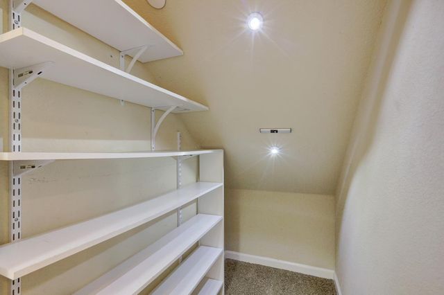 21631 Cascade Crossing Rd, Grass Valley, CA 95949