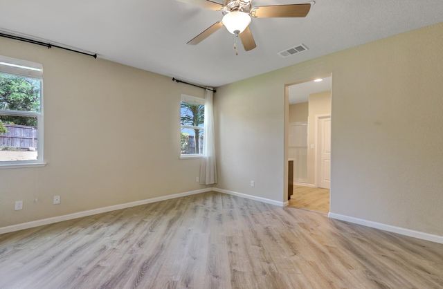21631 Cascade Crossing Rd, Grass Valley, CA 95949