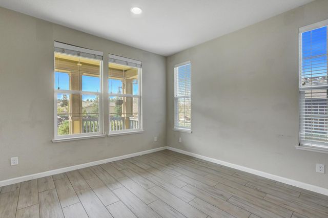 21631 Cascade Crossing Rd, Grass Valley, CA 95949