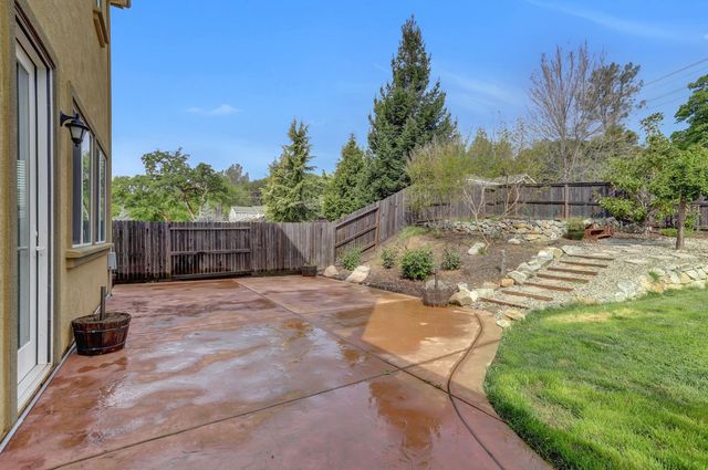 21631 Cascade Crossing Rd, Grass Valley, CA 95949