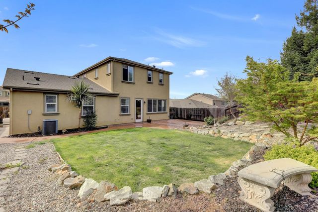 21631 Cascade Crossing Rd, Grass Valley, CA 95949