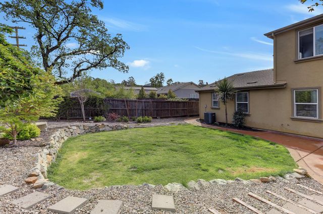 21631 Cascade Crossing Rd, Grass Valley, CA 95949