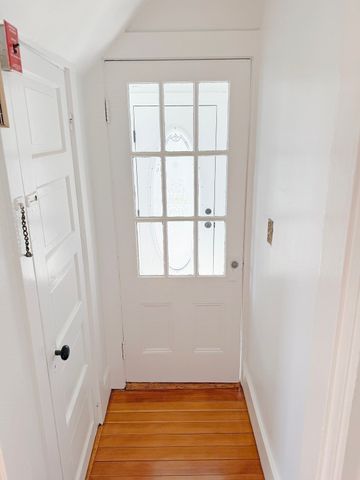 82 Bonham Rd, Dedham, MA 02026