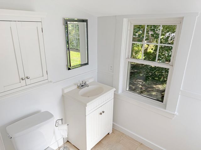 82 Bonham Rd, Dedham, MA 02026