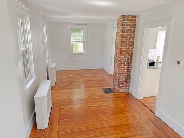 82 Bonham Rd, Dedham, MA 02026