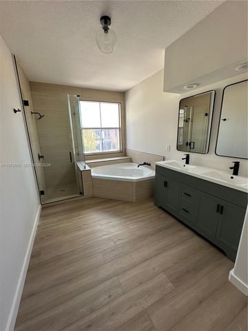 4946 SW 38th Way, Hollywood, FL 33312