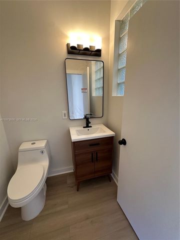 4946 SW 38th Way, Hollywood, FL 33312