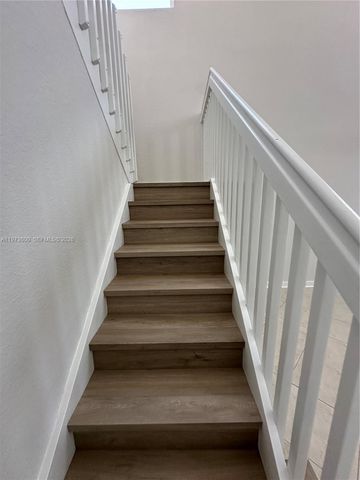 4946 SW 38th Way, Hollywood, FL 33312