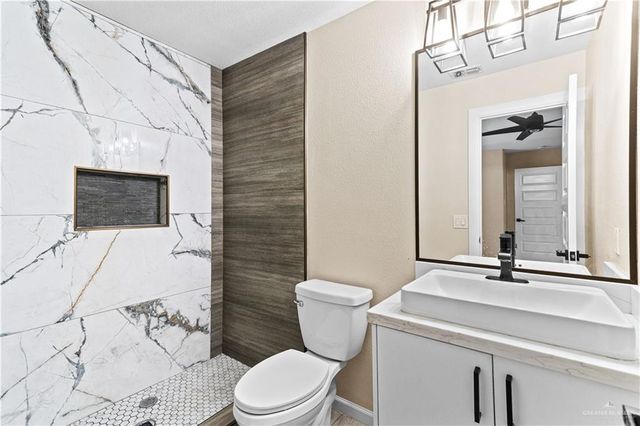 4229 Goldcrest Avenue, Mcallen, TX 78504