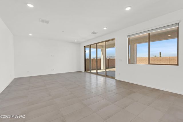 5602 W Carillon Ridge Lane, Marana, AZ 85743