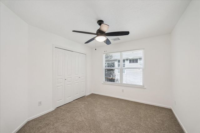 174 W Greywing Circle, The Woodlands, TX 77382