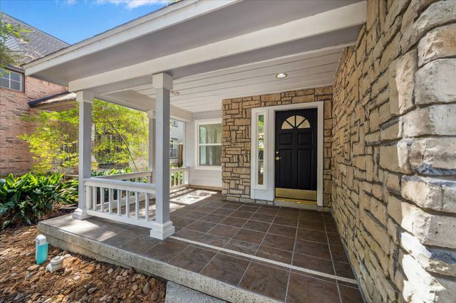 174 W Greywing Circle, The Woodlands, TX 77382