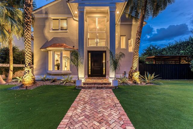 524 Poinciana Drive, Fort Lauderdale, FL 33301