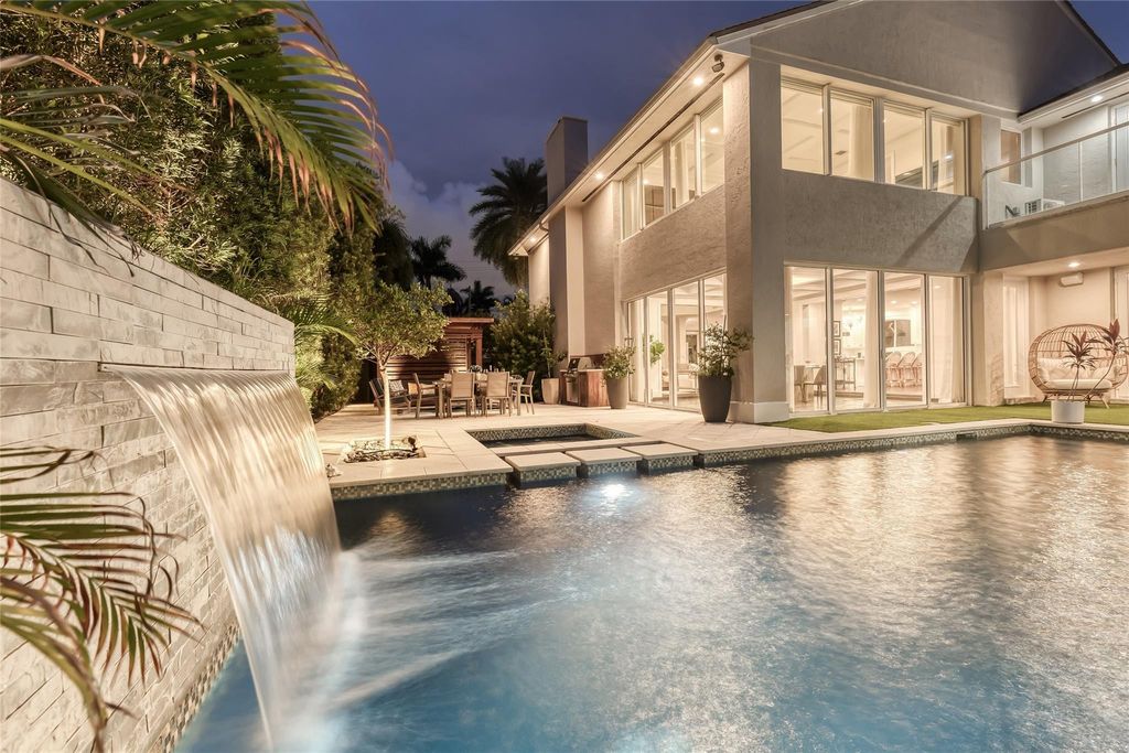 524 Poinciana Drive, Fort Lauderdale, FL 33301