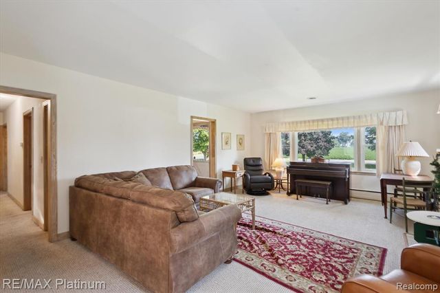 5001 Dexter Trail Road, Stockbridge, MI 49285