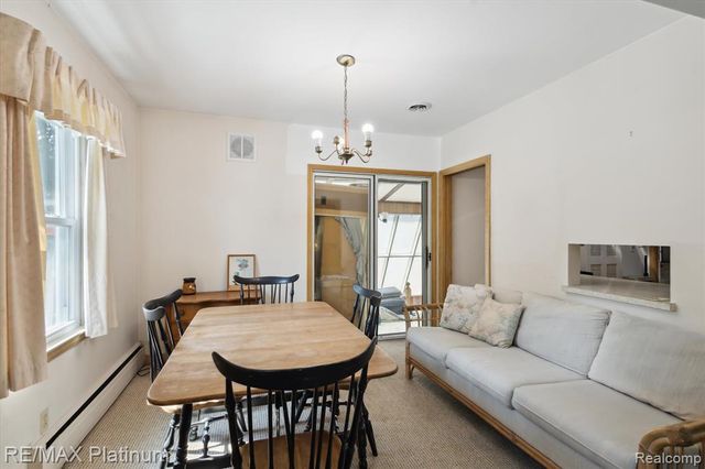 5001 Dexter Trail Road, Stockbridge, MI 49285