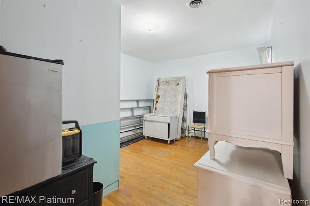 5001 Dexter Trail Road, Stockbridge, MI 49285