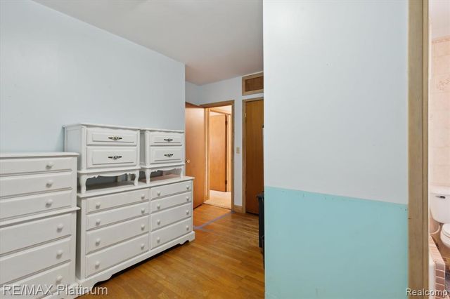 5001 Dexter Trail Road, Stockbridge, MI 49285