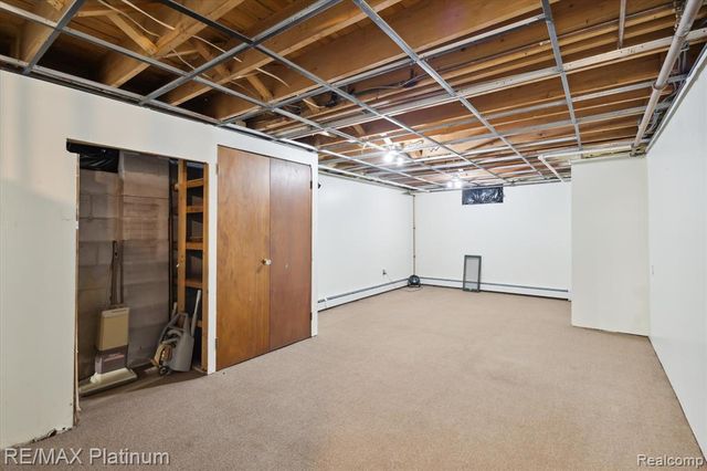 5001 Dexter Trail Road, Stockbridge, MI 49285