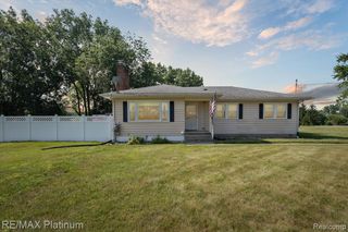 5001 Dexter Trail Road, Stockbridge, MI 49285