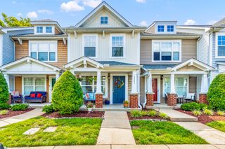 3083 Harpeth Springs Dr, Nashville, TN 37221