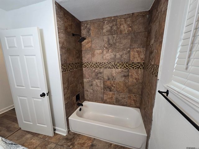 2145 N 38th St, Baton Rouge, LA 70802