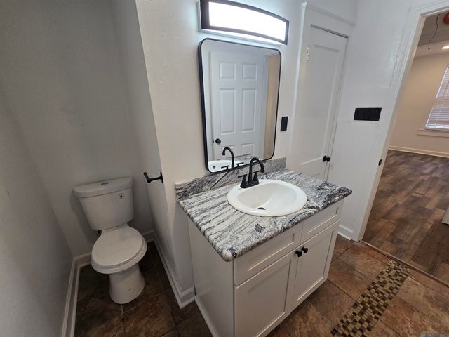 2145 N 38th St, Baton Rouge, LA 70802